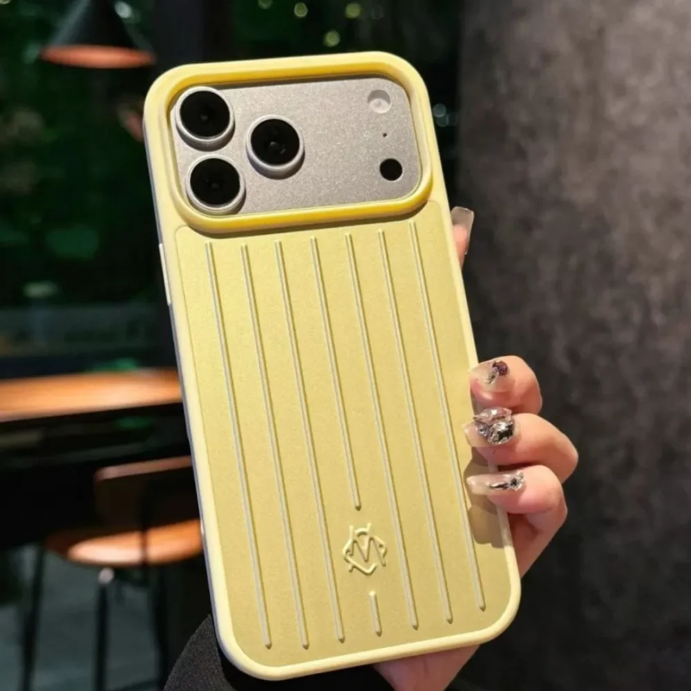 Rimova Aluminium Stripes Case for iPhone 17 Pro & 17 Pro Max - Luxury Metal Look