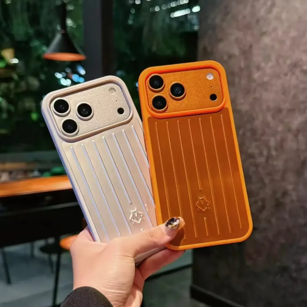 Rimova Aluminium Stripes Case for iPhone 17 Pro & 17 Pro Max - Luxury Metal Look