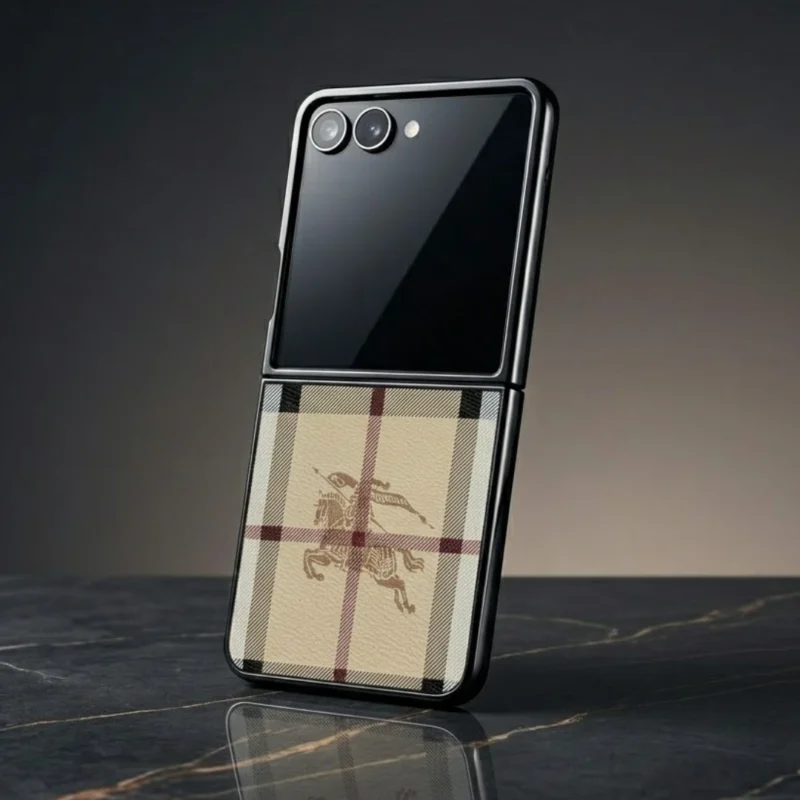 Samsung Galaxy Z Flip 7 Case | Vintage Check Pattern | Slim Folding Protection | Premium Faux Leather | Classic Beige Plaid