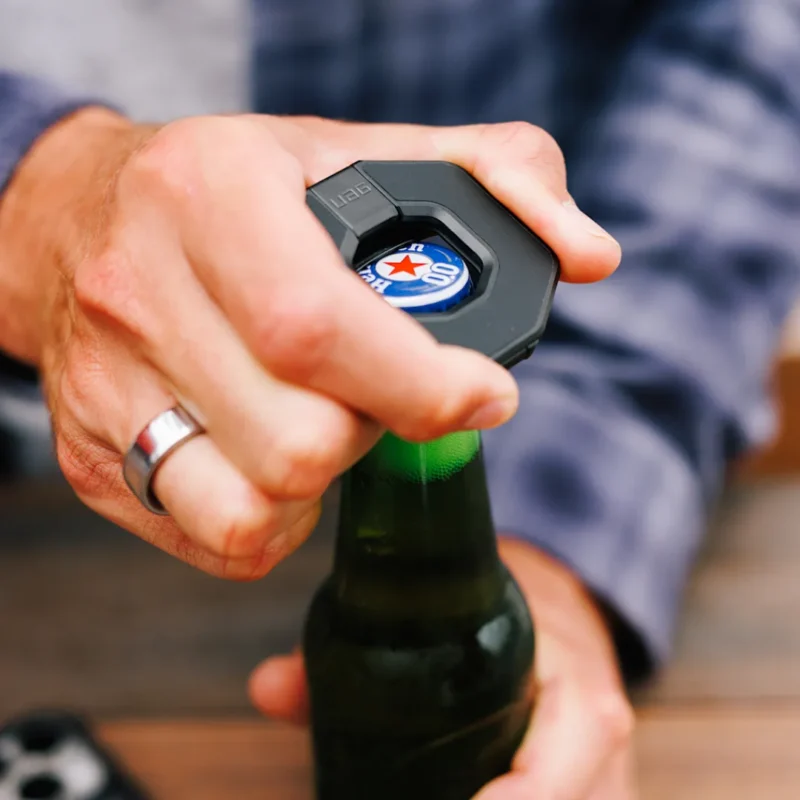 UAG Monarch Mag2 Dual Magnetic Ring Stand UAG Monarch Mag2 Dual Magnetic Ring Stand