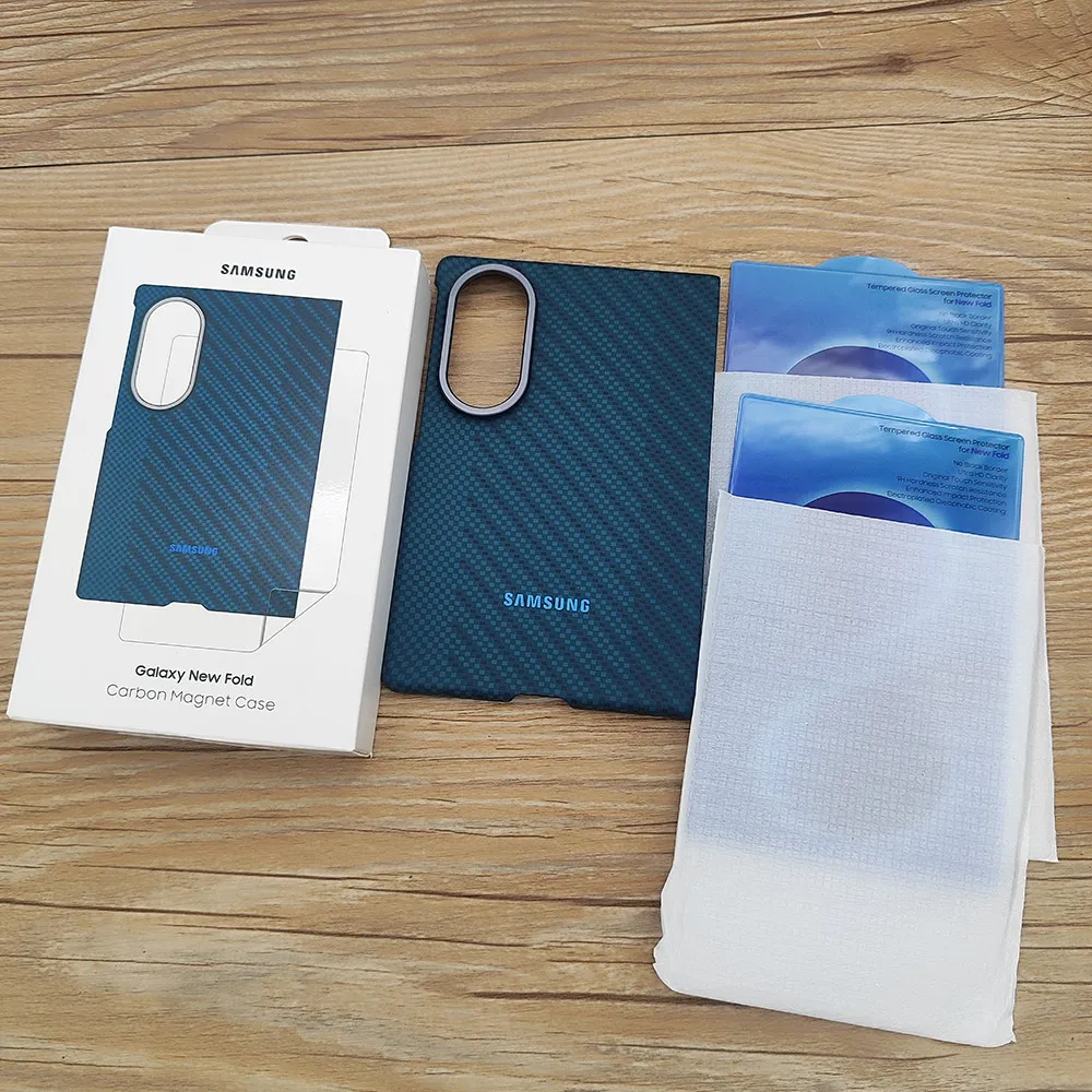 Samsung Galaxy Z Fold 8 Carbon Fiber Case | 0.8mm Slim MagSafe Magnetic Cover | Ultra Thin Aramid Fiber Phone Case