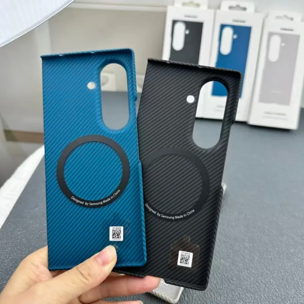Fold 8 Ultra Carbon Magnet Case