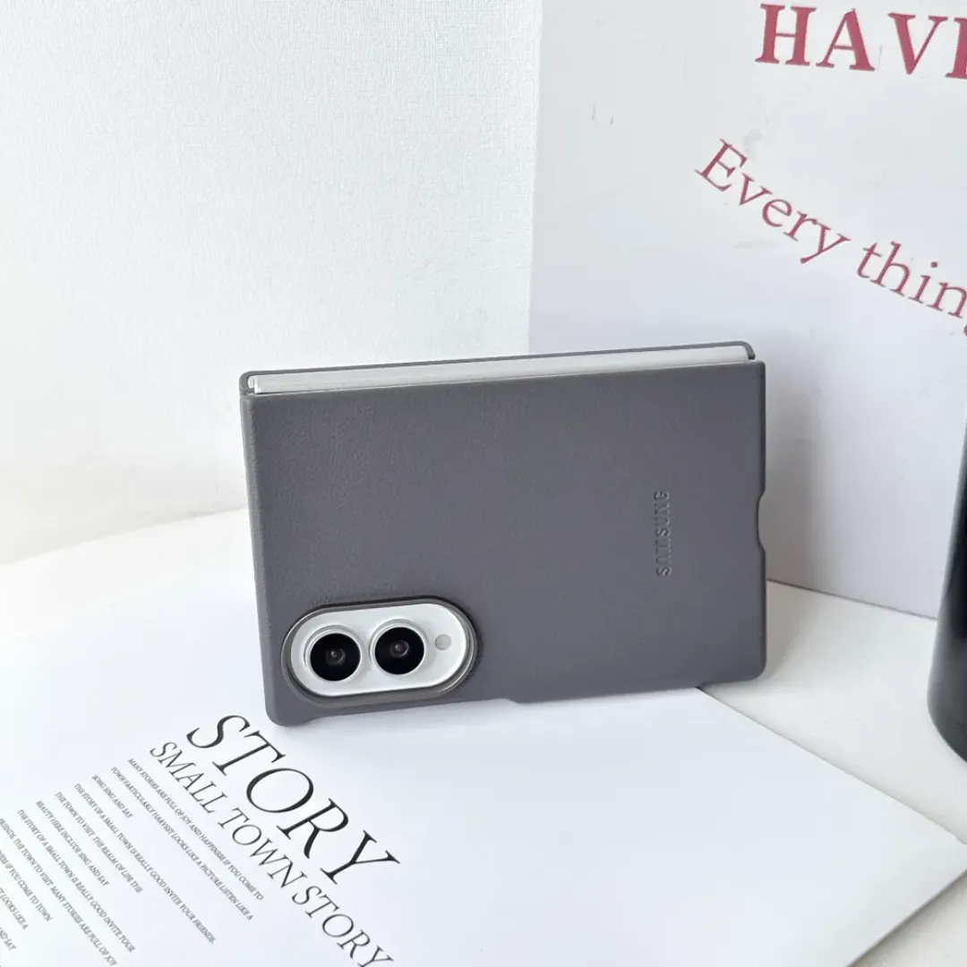 Samsung Galaxy Z Fold 8 Faux Leather Case with Camera Protection and Soft-Touch Coverage - Image 7